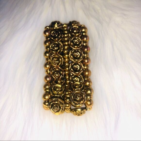Gorgeous GoldTone Wide Stretch Beaded Bracelet - Picture 4 of 6